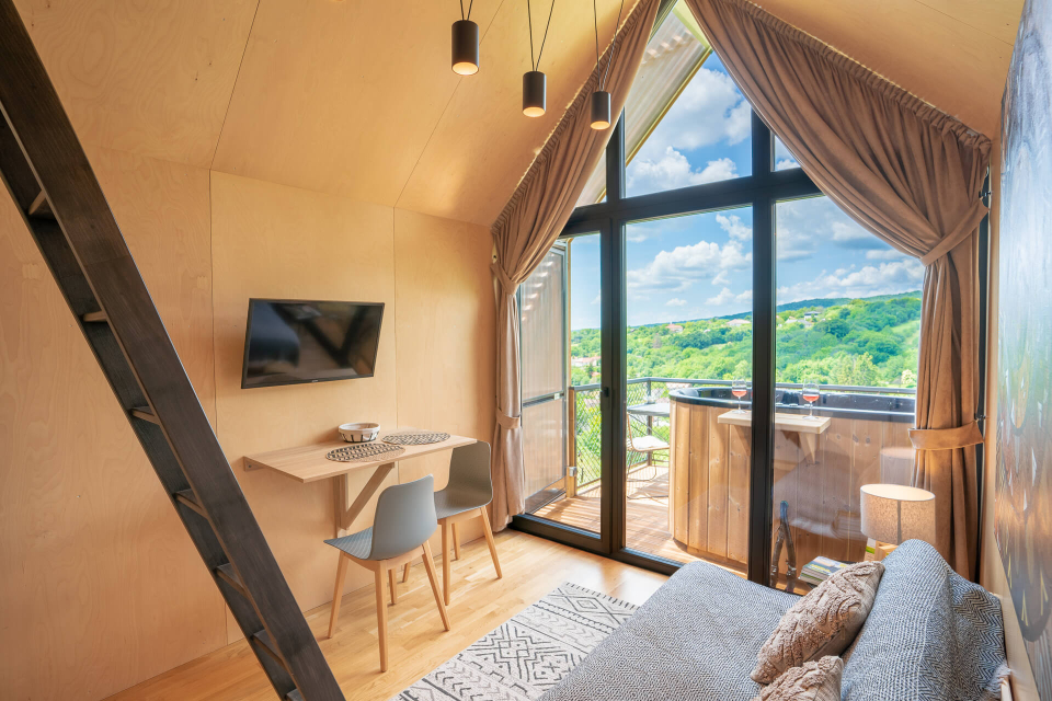 StagLand Cabins